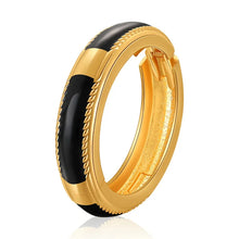 Luxury Vintage Black White Oil Drop Wide Metal Bracelet for Women Girl Autumn Winter Retro Bangle HUANZHI 2025 NEW