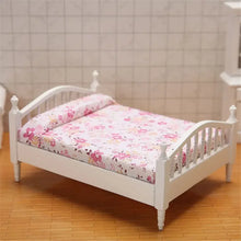 Creative Bedroom Decoration Accessories For Dolls Miniature Furniture Dollhouse Furniture Bed/Bedside Table