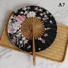 1 Piece Chinese Flower Pattern Round Bamboo Handheld Fan With Tasse Portable Folding Fan Wedding Dance Fan Home Party Decor
