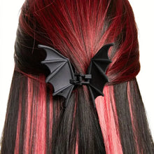 Gothic Punk Bat Large Matte Metal Shark Clip Hairpin for Women Halloween Party Headwear Versatile Hair Jewelry Accessories Gift