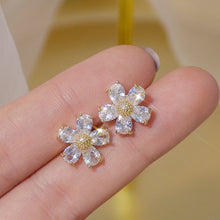 Korean Light Luxury Crystal Flower Earrings for Women Pink Sweet Cherry Blossom Zircon Earrings Girls Party Jewelry Bijoux Gifts