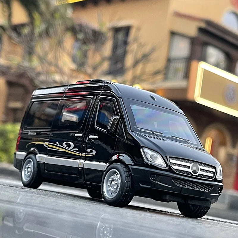 1:32 Zinc Alloy Bus Sprinter Alloy Car Model Diecast Metal Toy MPV Car Model Sound and Light Simulation Collection Toy Gift